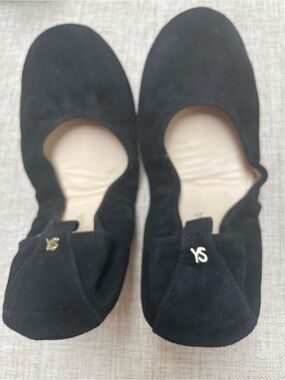 Yosi Samra Black and Gold Logo Tag